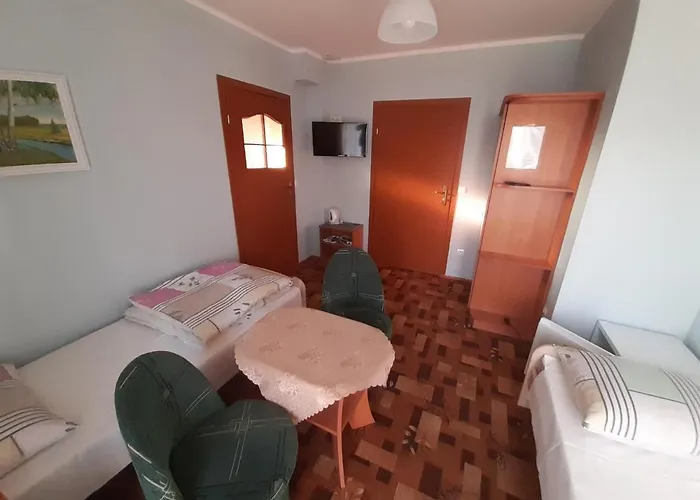 בית אירוח Sara' *